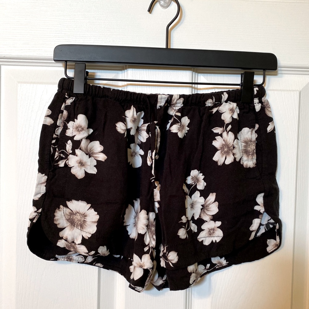 Flower shorts